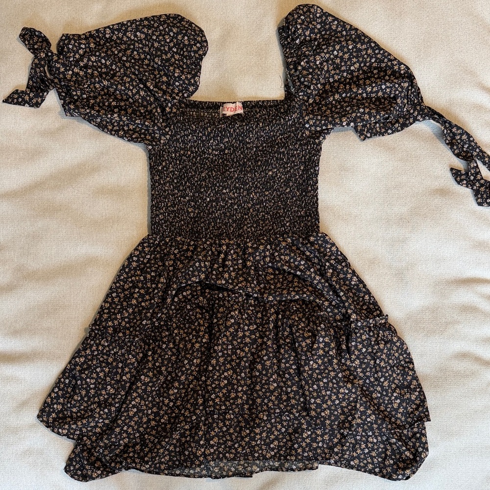 Leyden Black Floral Puff Sleeve Dress